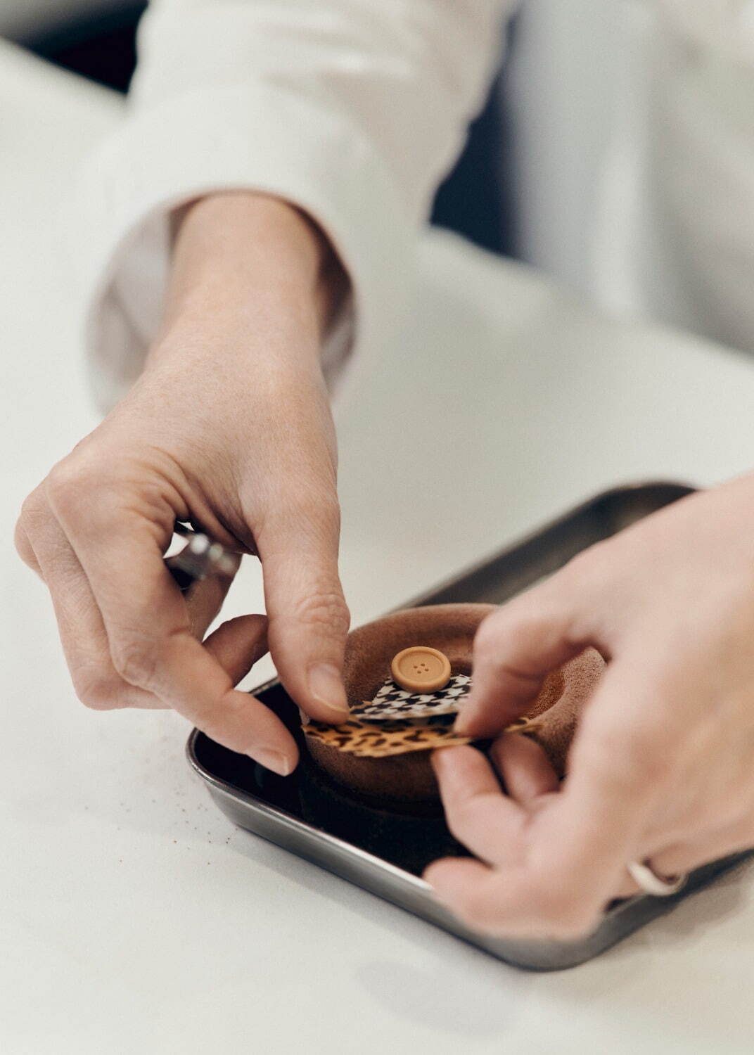 ディオール×ミシュランシェフのレストランが大阪に、関空ブティック併設カフェでスイーツ販売も｜写真26