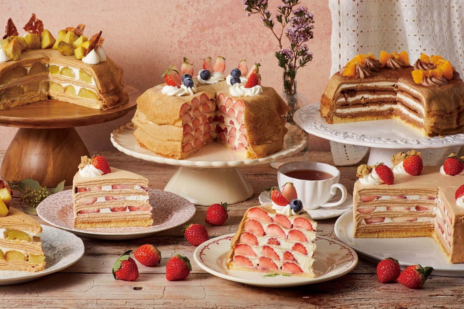 アフタヌーンティー・ラブアンドテーブルの限定ミルクレープ、焼き芋×キャラメルやいちごミルクティー風