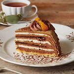 アフタヌーンティー・ラブアンドテーブルの限定ミルクレープ、焼き芋×キャラメルやいちごミルクティー風｜写真5