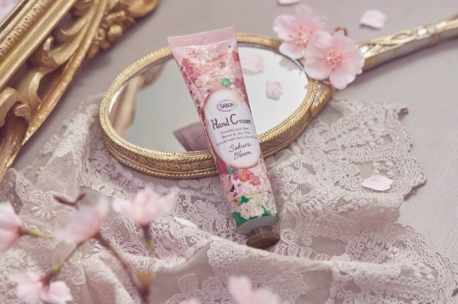 SABON「サクラ・ブルーム」24年春ボディケア、清らかに“桜香る