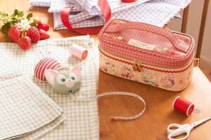 ダッフィー＆フレンズ“苺”モチーフのぬいぐるみなどグッズや限定メニュー、東京ディズニーシーで｜写真8