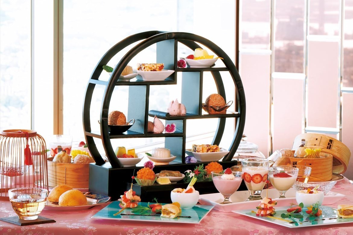 餃子｜横浜ロイヤルパークホテル「天空のチャイニーズアフタヌーンティー」いちご入り胡麻団子＆杏仁豆腐など