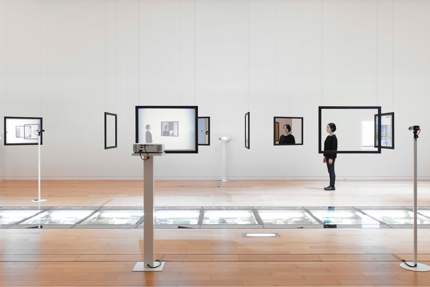 サエボーグ・津田道子の展覧会が東京で - “ケア”や“カメラと身体性”に着目した作品を発表