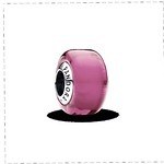 パンドラの24年バレンタインジュエリー、“Love”のレターネックレス＆ピンクのハート型チャームなど｜写真11