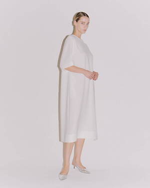 ルームエイト ブラック(Room no.8 / BLACK) 2024年春夏ウィメンズコレクション  - 写真3