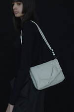 ディスコード ヨウジヤマモト(discord Yohji Yamamoto) フラッフィー｜写真2