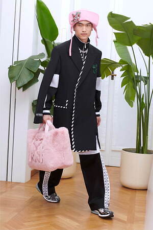 オフ-ホワイト (OFF-WHITE) 2024年プレフォールウィメンズ&メンズコレクション  - 写真13