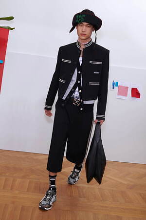 オフ-ホワイト (OFF-WHITE) 2024年プレフォールウィメンズ&メンズコレクション  - 写真15