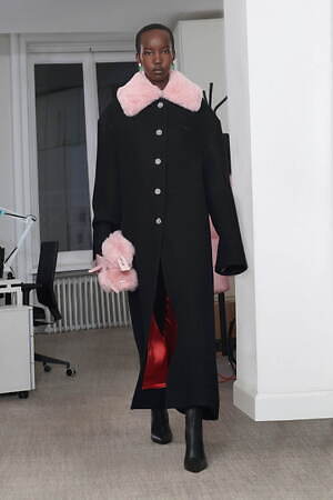 オフ-ホワイト (OFF-WHITE) 2024年プレフォールウィメンズ&メンズコレクション  - 写真19