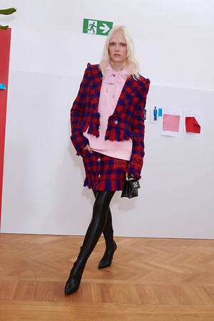 オフ-ホワイト (OFF-WHITE) 2024年プレフォールウィメンズ&メンズコレクション  - 写真29