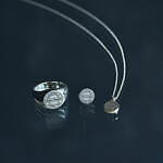 ガルニ“スチールパイプ”着想ジュエリー、小さな輪を組み合わせたリング＆ピアスなど｜写真24