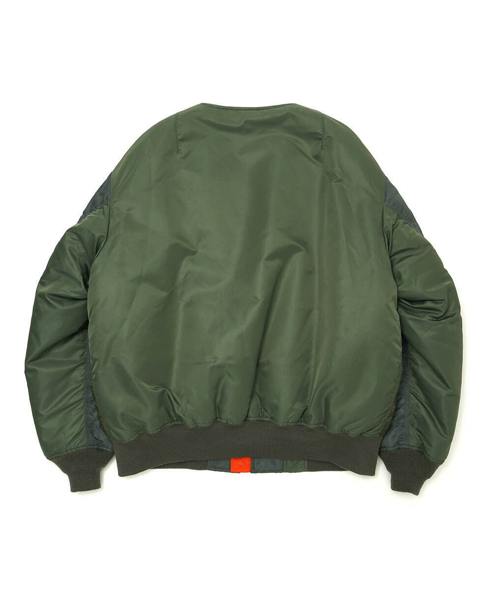 ファセッタズム×アヴィレックス、リバーシブル仕様のMA-1 ファセッタズム×アヴィレックス、リバーシブル仕様のMA-1