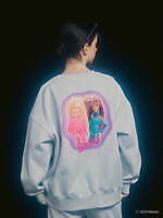 パメオポーズ×バービー、“90年代風”ラインストーンロゴのドレスやふんわりファーハンドルバッグ｜写真43