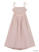 パメオポーズ×バービー、“90年代風”ラインストーンロゴのドレスやふんわりファーハンドルバッグ｜写真18