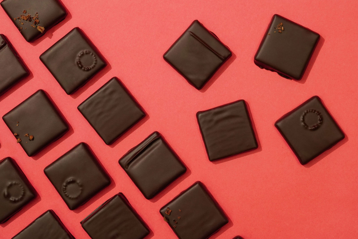 ベルナシオン　バレンタイン限定品　ボンボンショコラ ベルナシオンの絶品チョコレート／和栗やのモンブラン | コスメ