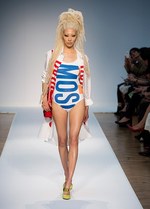 モスキーノ 2015年春夏メンズ＆ウィメンズプレコレクション - 初のメンズショー｜写真9