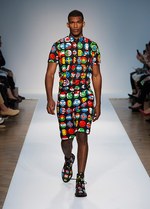 モスキーノ 2015年春夏メンズ＆ウィメンズプレコレクション - 初のメンズショー｜写真12