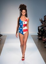 モスキーノ 2015年春夏メンズ＆ウィメンズプレコレクション - 初のメンズショー｜写真15