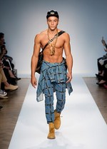 モスキーノ 2015年春夏メンズ＆ウィメンズプレコレクション - 初のメンズショー｜写真30