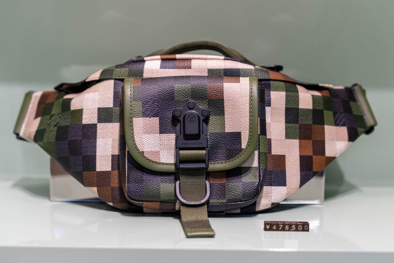 ルイ・ヴィトン(LOUIS VUITTON) ダモフラージュ｜写真9