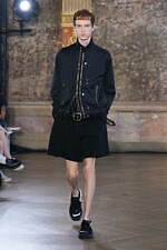 人気ブランドのメンズジャケット2024春夏[種類別]カジュアルコーデで活躍する新作アウター｜写真20