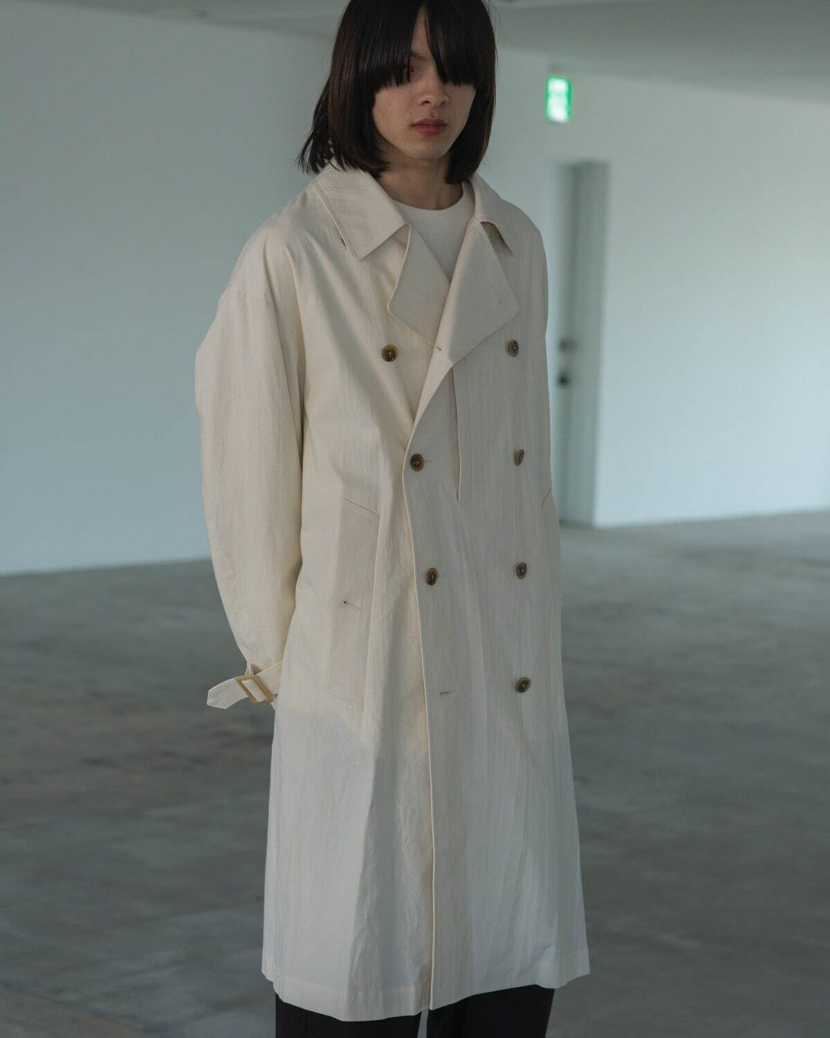 TRENCH COAT A 121,000円