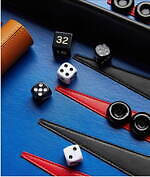 ボッテガ・ヴェネタの24年新作インテリア、ロバの革製アクセサリーや“イントレチャート”クッション｜写真16