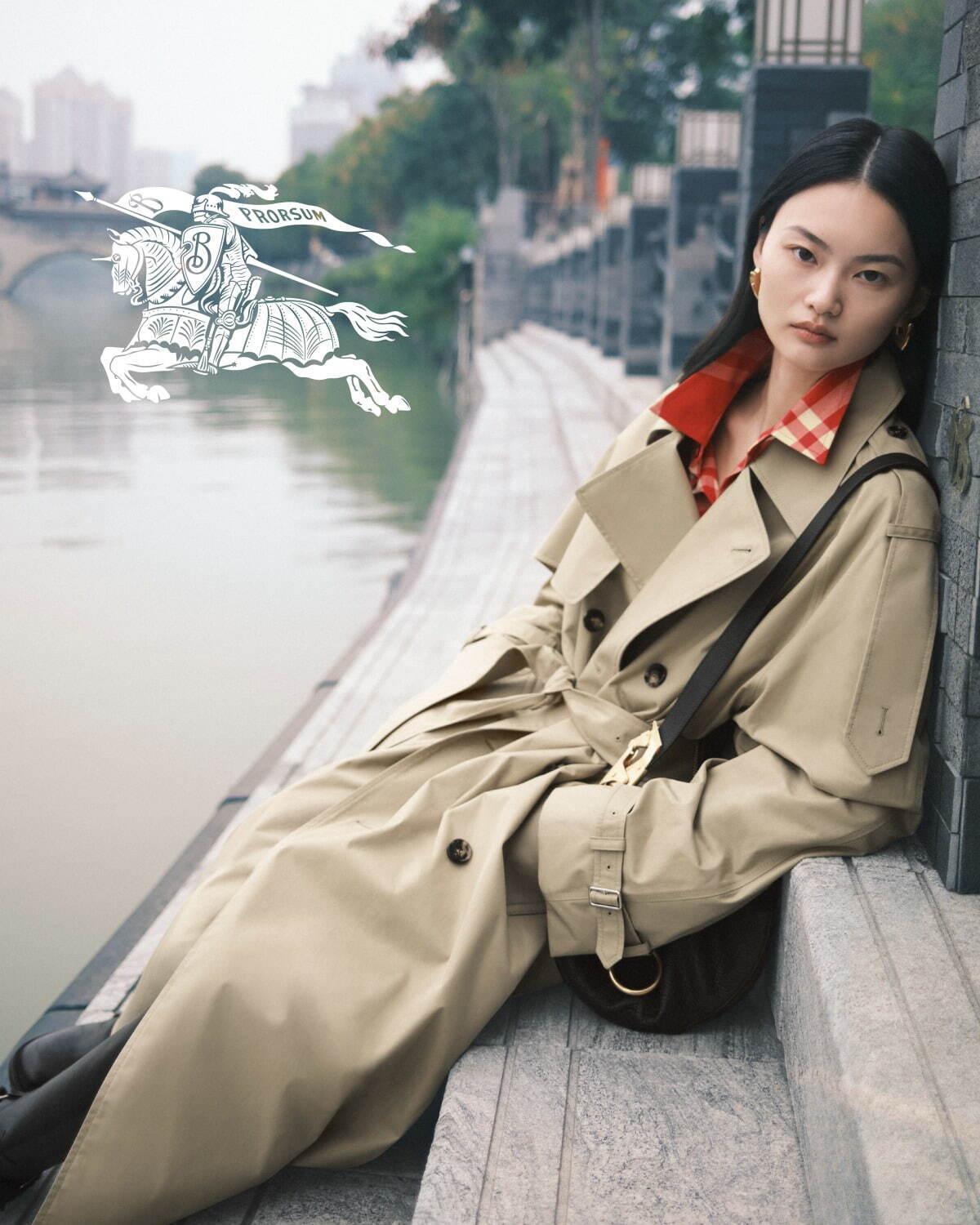 バーバリー(BURBERRY) 馬上の騎士｜写真18