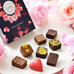 仏発ルノートルの24年バレンタイン“苺×ハート”のチョコレート、愛の花びらが舞う限定BOXで｜写真4