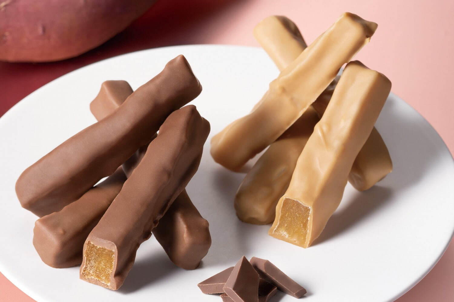 ゴディバ×おいもやの新スイーツ「干し芋ショコラ」ねっとり干し芋を2種類のチョコレートで包んで
