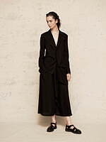 Y's 2024年春夏コレクション、連関する人の温もりと自然の揺らぎ｜写真3