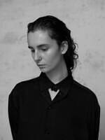 Y's 2024年春夏コレクション、連関する人の温もりと自然の揺らぎ｜写真25