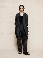 Y's 2024年春夏コレクション、連関する人の温もりと自然の揺らぎ｜写真29