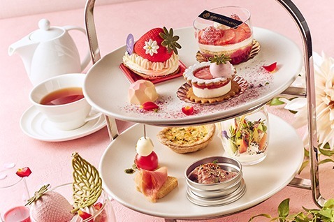 ホテルグランヴィア大阪“イチゴづくし”アフタヌーンティー、真っ赤ないちご型ショコラ＆ベリーパフェなど