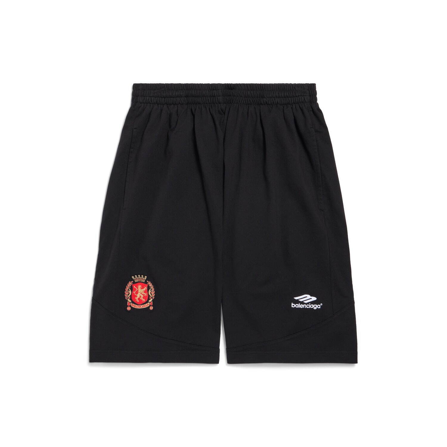 バレンシアガからサッカー着想の限定ウェア、“AOYAMA”のネーム