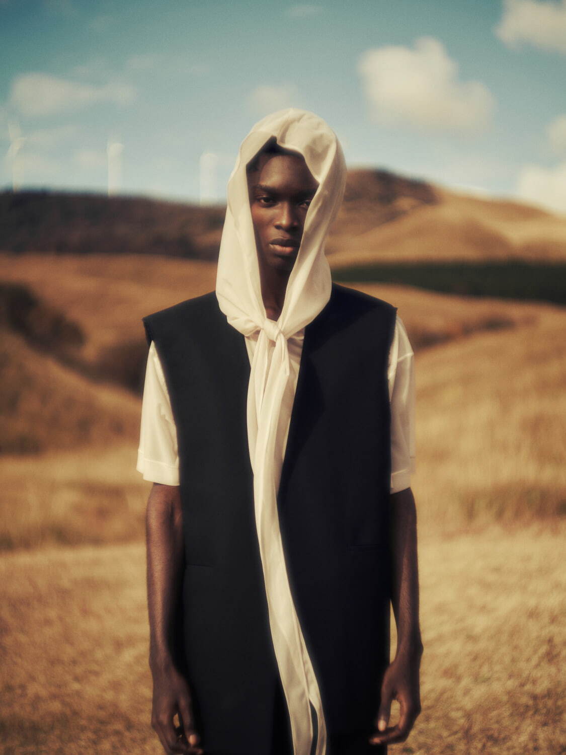 スタンバーグ(STERNBERG) 2024年春ウィメンズ&メンズコレクション  - 写真1