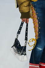 ディースクエアード 2024年秋冬コレクション - 装いの明暗｜写真37