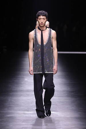 グッチ 2024年秋冬メンズコレクション - サバト・デ・サルノによるグッチ初のメンズショー｜写真51