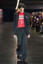 MSGM 2024年秋冬メンズコレクション - 都市、重厚さを打ち払う推進力｜写真4