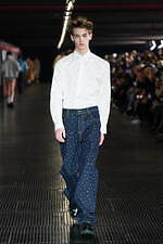 MSGM 2024年秋冬メンズコレクション - 都市、重厚さを打ち払う推進力｜写真48