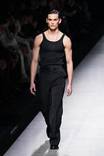 ドルチェ＆ガッバーナ 2024年秋冬メンズコレクション - 光に華やぐ黒｜写真21