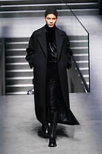 ドルチェ＆ガッバーナ 2024年秋冬メンズコレクション - 光に華やぐ黒｜写真22