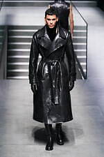 ドルチェ＆ガッバーナ 2024年秋冬メンズコレクション - 光に華やぐ黒｜写真24