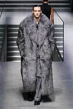 ドルチェ＆ガッバーナ 2024年秋冬メンズコレクション - 光に華やぐ黒｜写真36