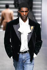 ドルチェ＆ガッバーナ 2024年秋冬メンズコレクション - 光に華やぐ黒｜写真50