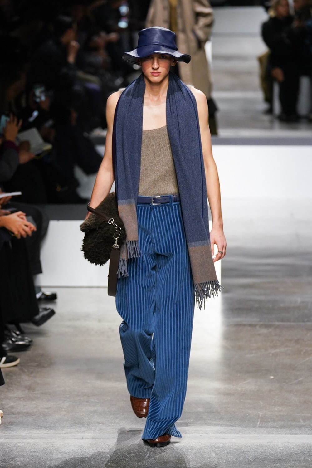 フェンディ(FENDI) 2024-25年秋冬メンズコレクション  - 写真20