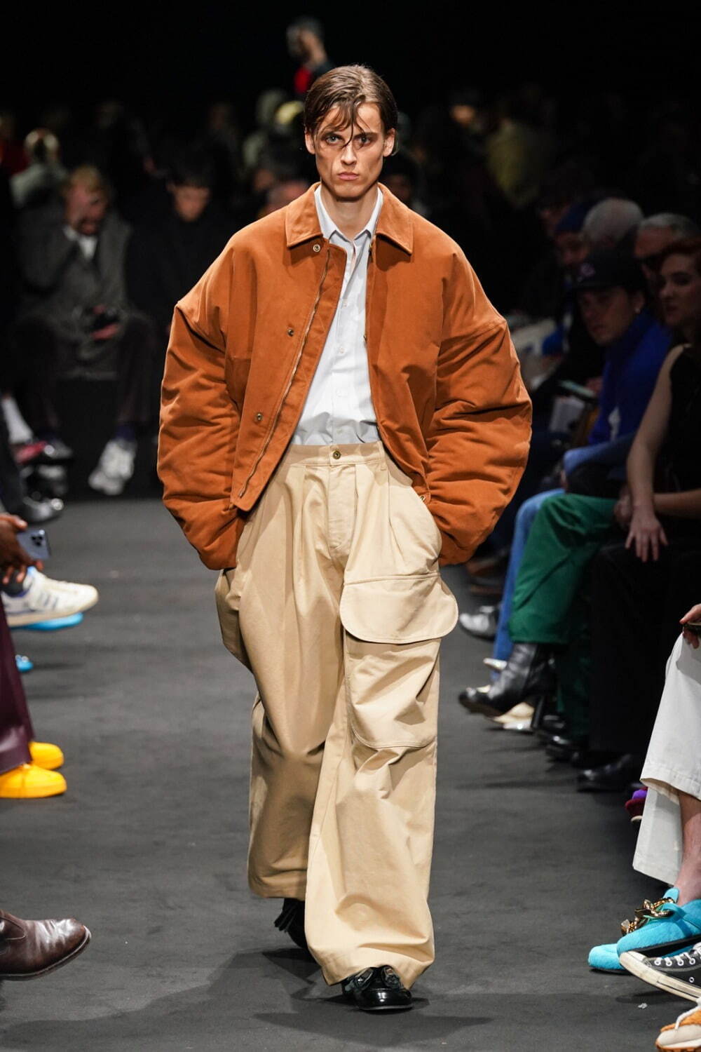 JW アンダーソン(JW Anderson) 2024-25年秋冬ウィメンズ&メンズ JW アンダーソン(JW Anderson) 2024-25年秋冬ウィメンズ&メンズ