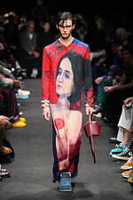 JW アンダーソン 2024年秋冬コレクション - 親密なる室内の装い｜写真37