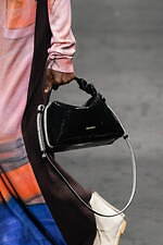 JW アンダーソン 2024年秋冬コレクション - 親密なる室内の装い｜写真68