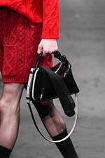 JW アンダーソン 2024年秋冬コレクション - 親密なる室内の装い｜写真77